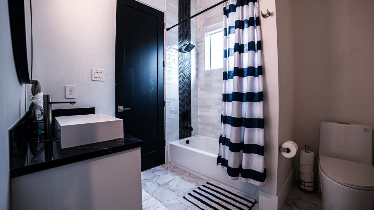 Photo of Bathroom in Neartown