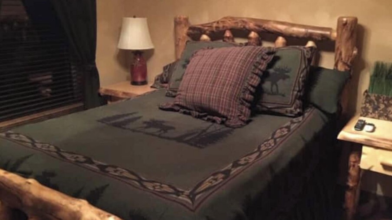 Photo of Bedroom in Stilwell