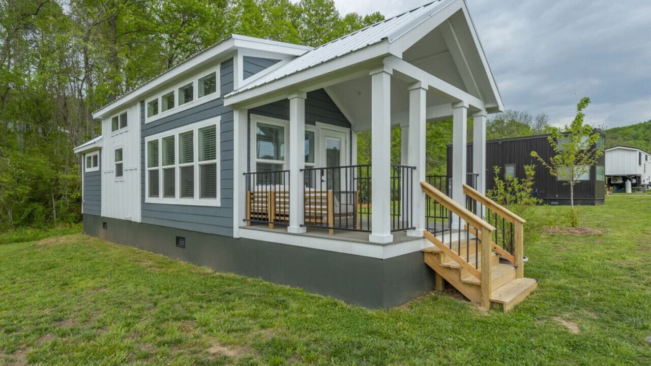 Photo of Outdoor in Mills River