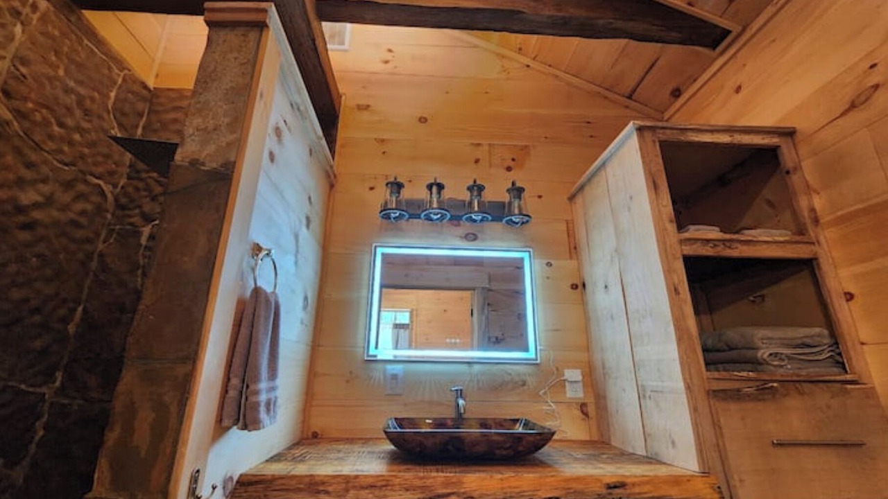 Photo of Bathroom in Amity