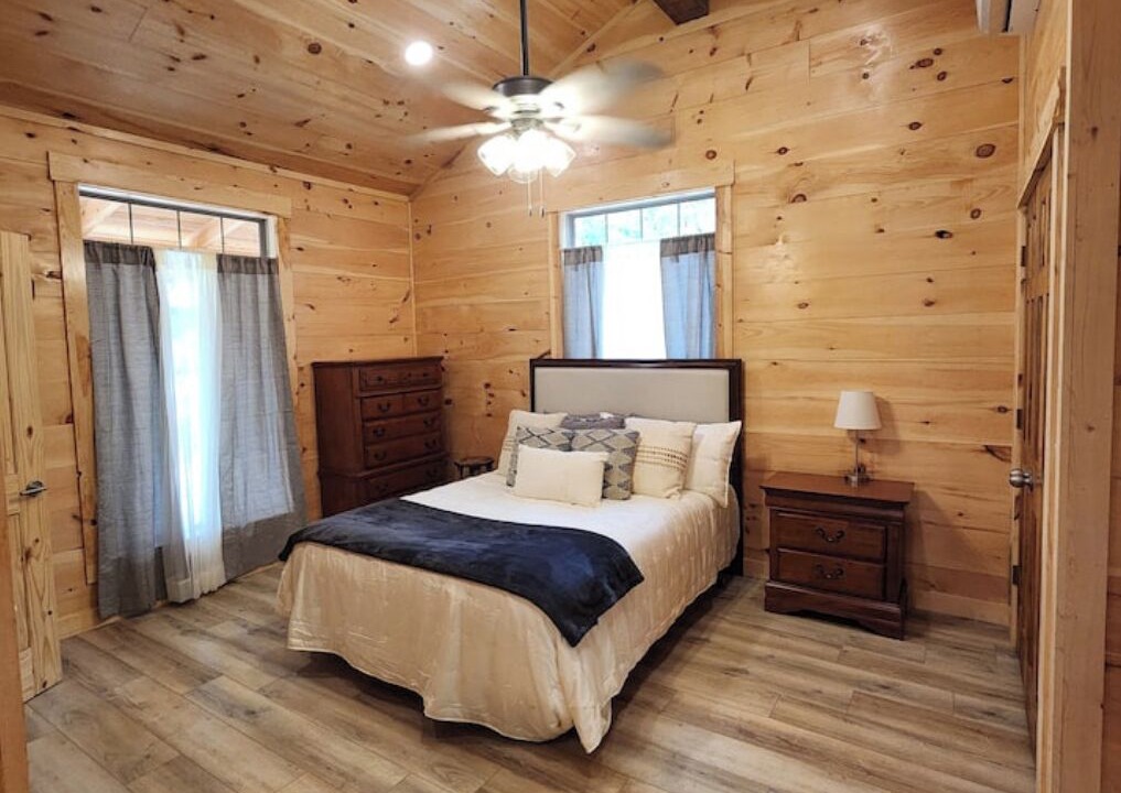 Photo of Bedroom in Amity