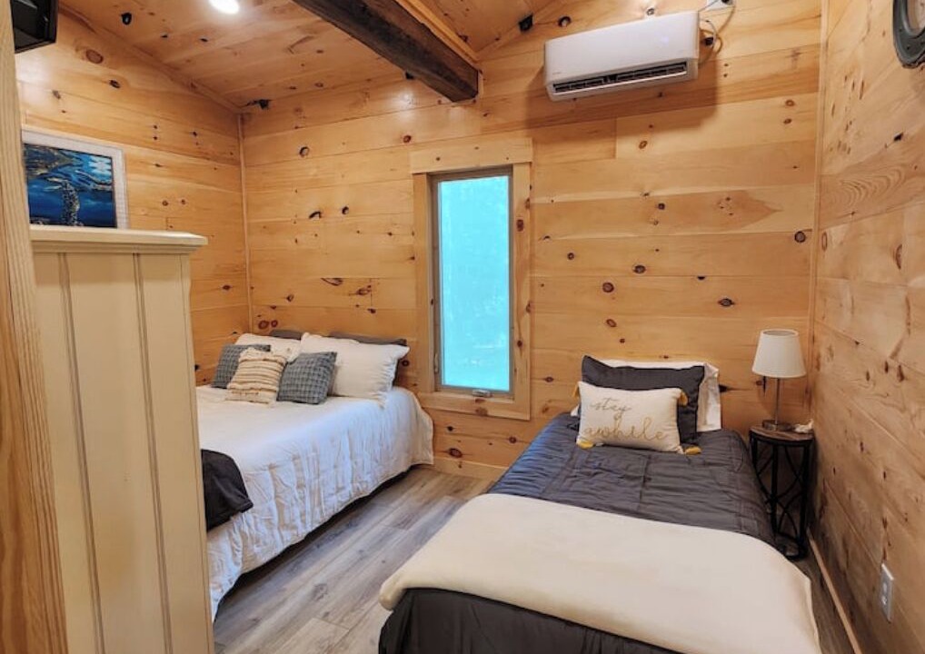 Photo of Bedroom in Amity