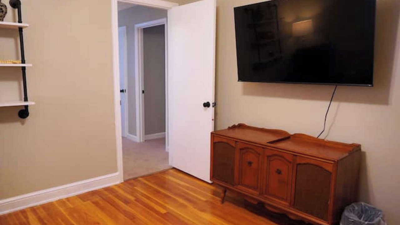 Photo of Bedroom in Martinsville