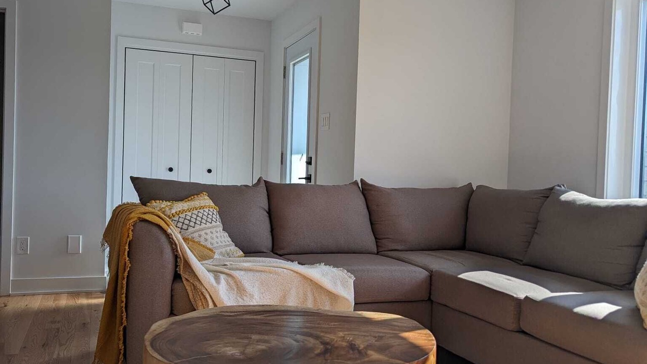 Photo of Livingroom in Farnham