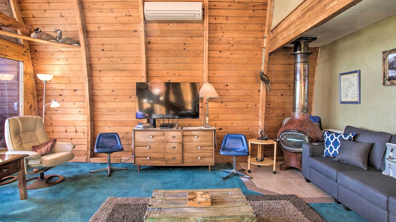 Photo of Livingroom in Bayview