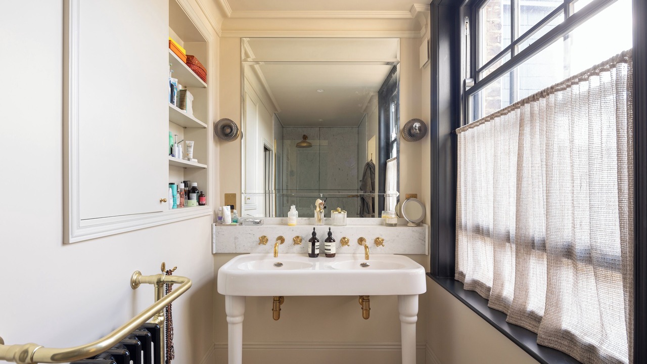 Photo of Bathroom in Brent