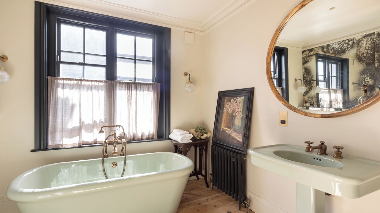 Photo of Bathroom in Brent