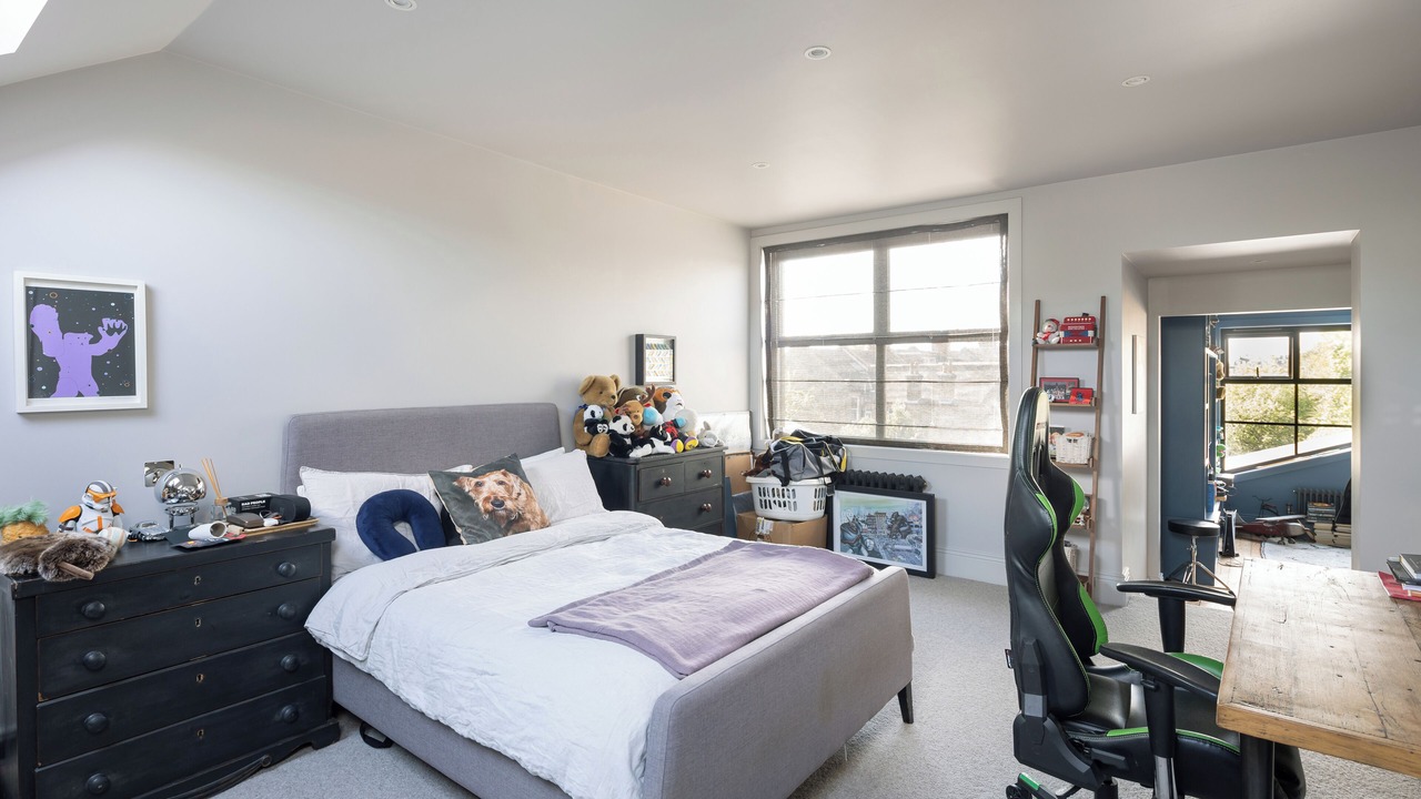 Photo of Bedroom in Brent