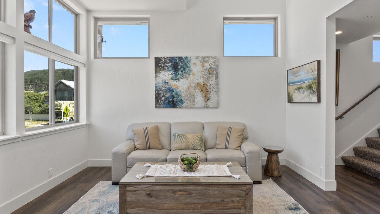 Photo of Livingroom in El Granada