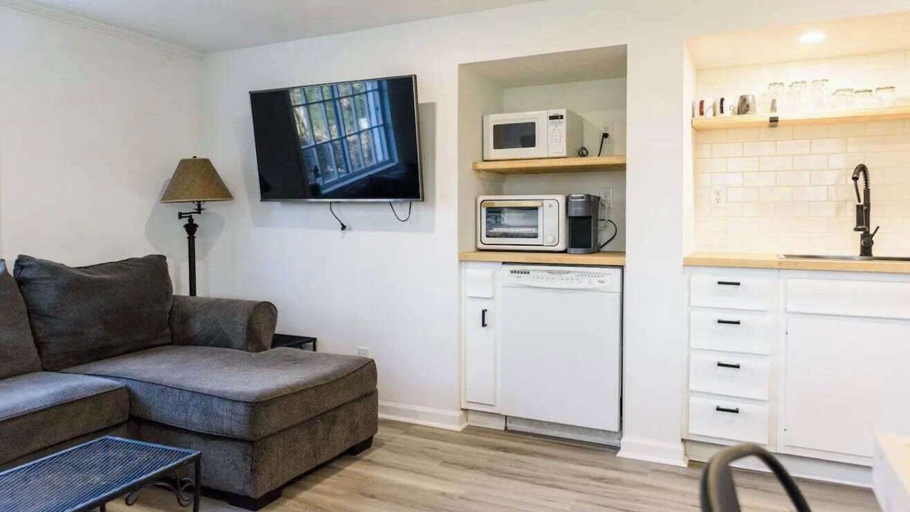 Photo of Bedroom in Bashford Manor