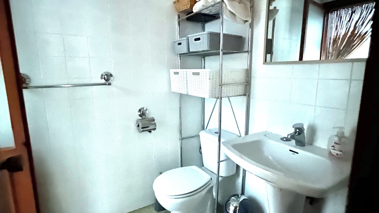 Photo of Bathroom in Los Arcos