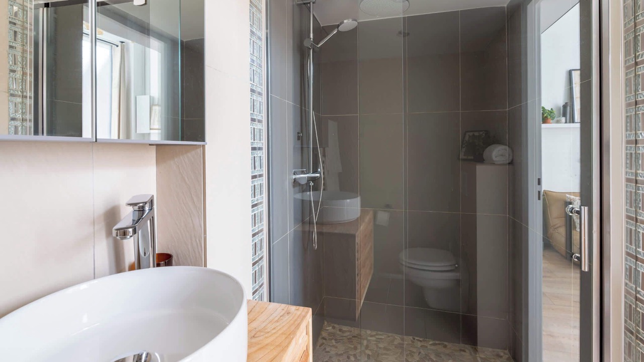 Photo of Bathroom in Quartier de la Goutte-d'Or
