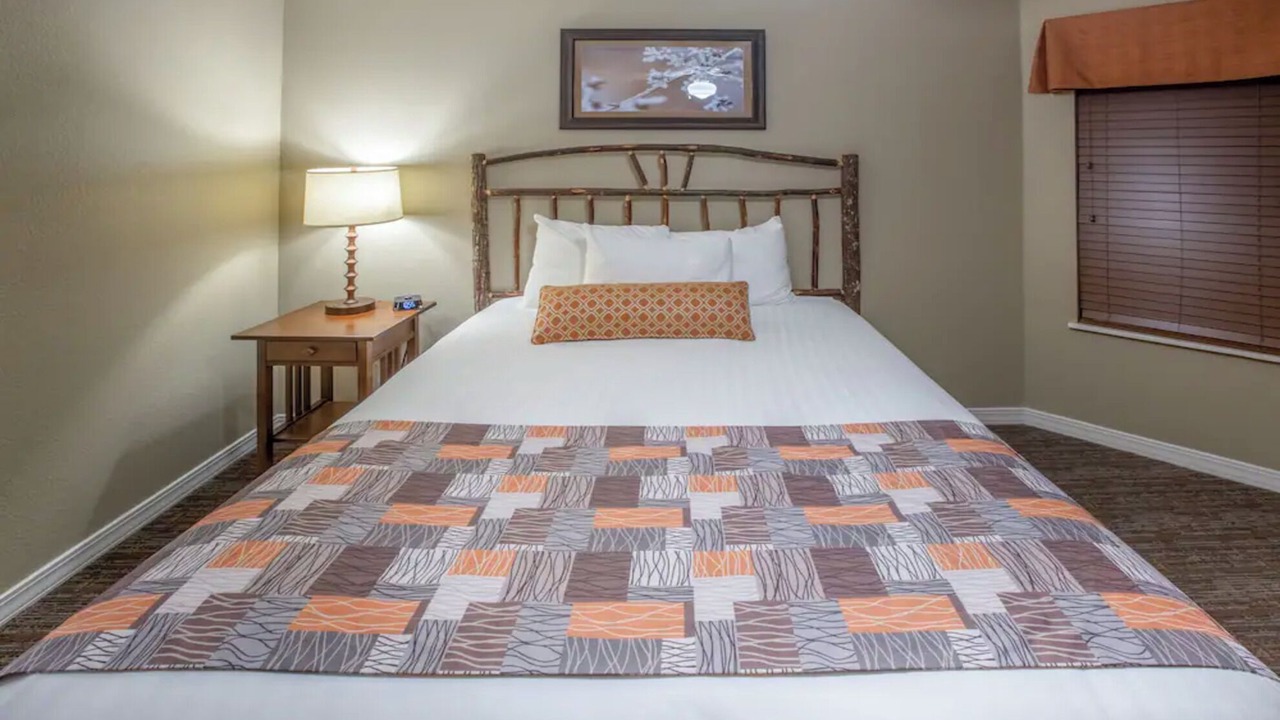 Photo of Bedroom in Branson