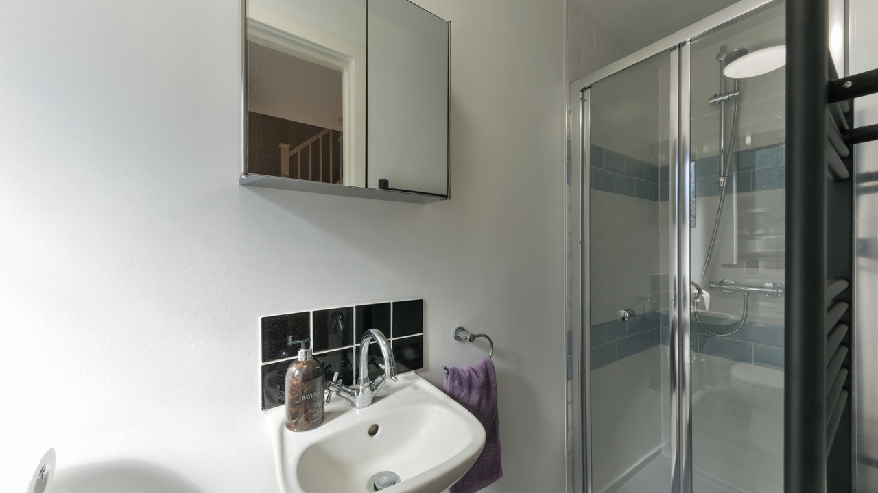 Photo of Bathroom in Carshalton Central