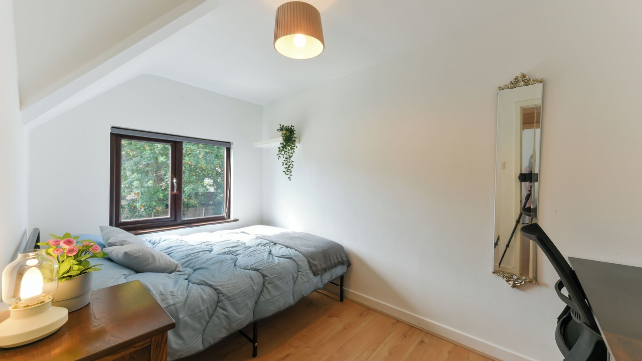 Photo of Bedroom in Carshalton Central