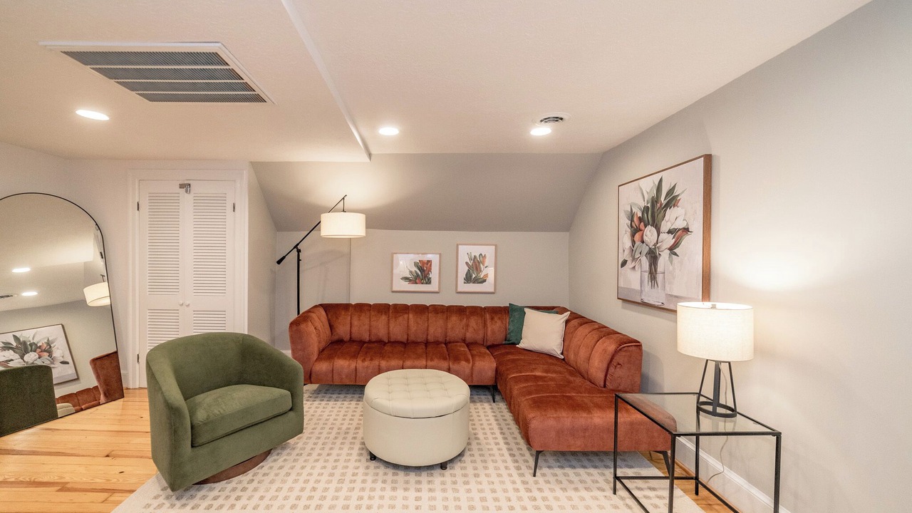 Photo of Livingroom in Altavista