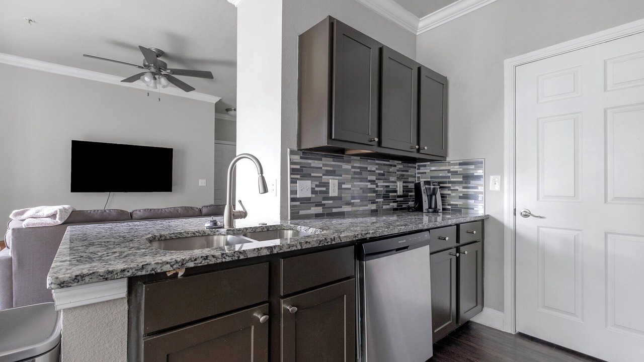 Photo of Kitchen in Riverpark West