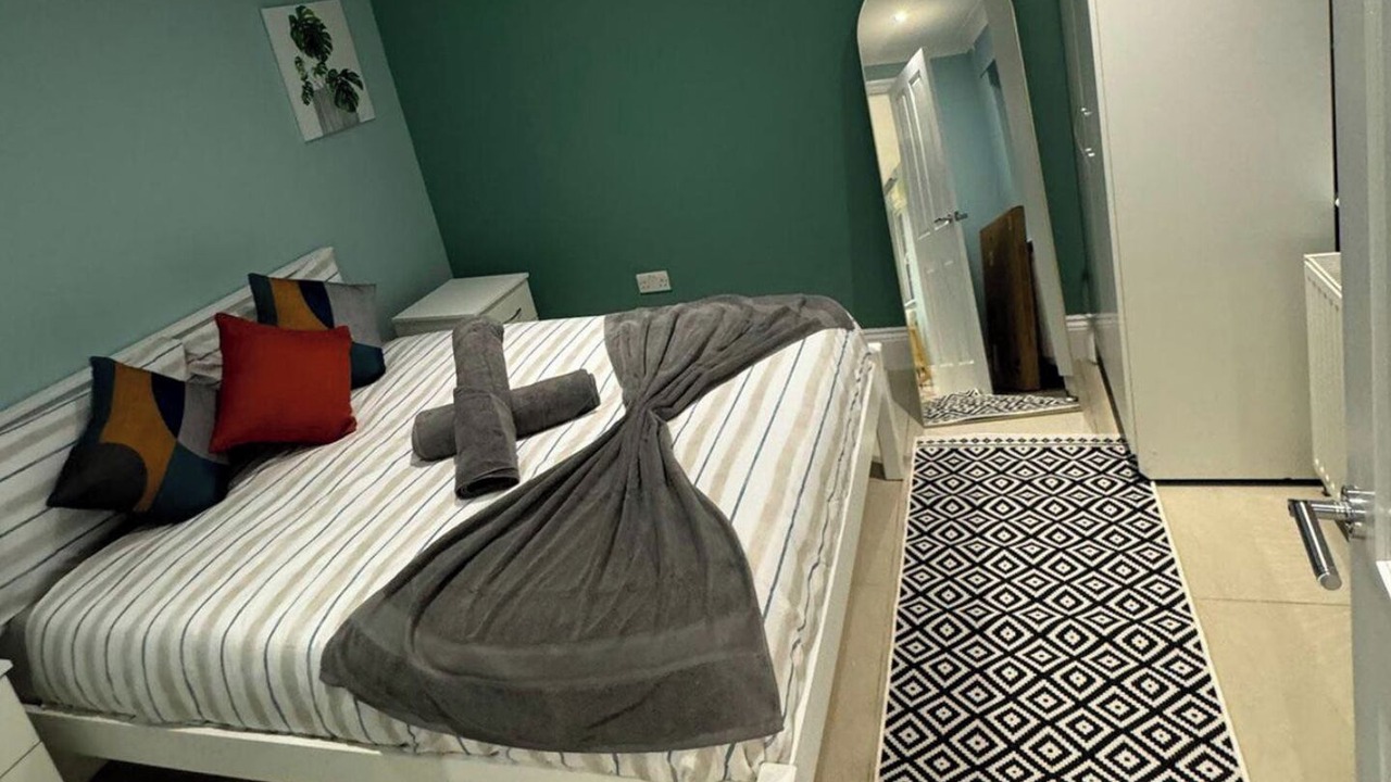 Photo of Others in Hanger Hill