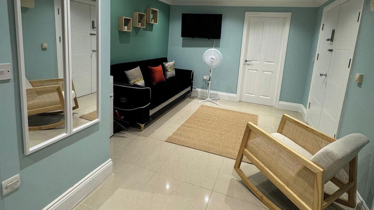 Photo of Others in Hanger Hill