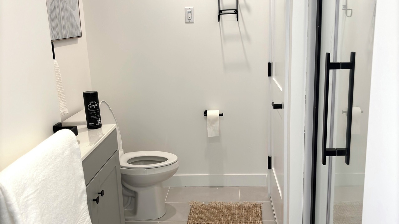 Photo of Bathroom in Town of Kirkland