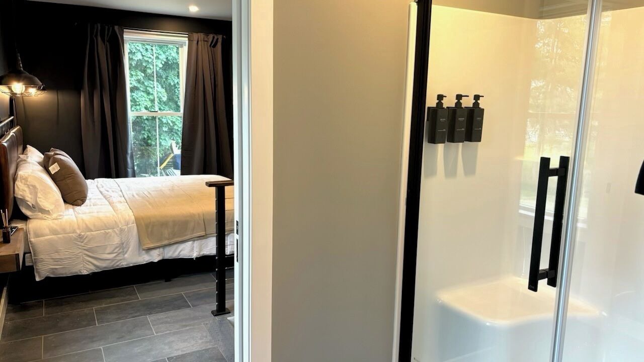 Photo of Bedroom in Town of Kirkland