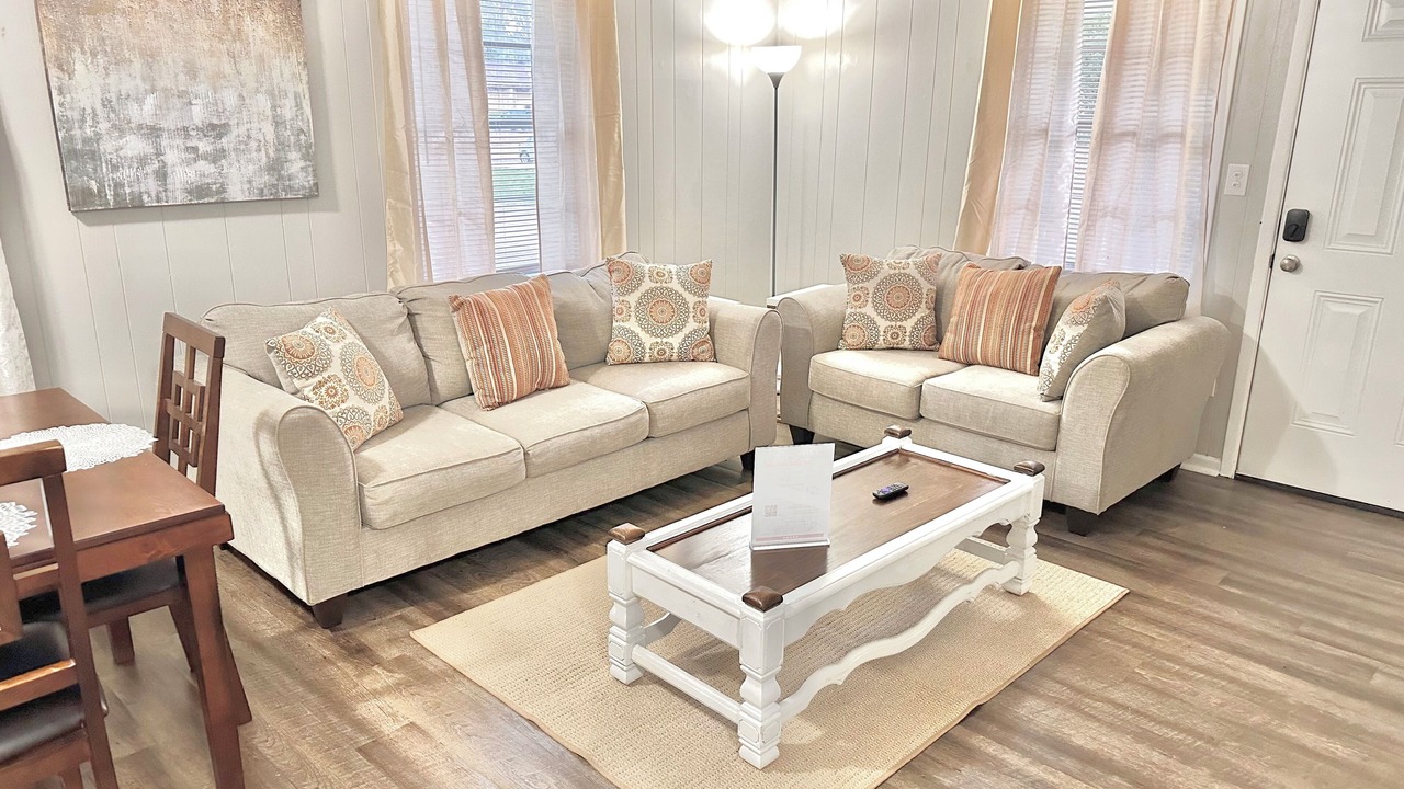 Photo of Livingroom in Starkville