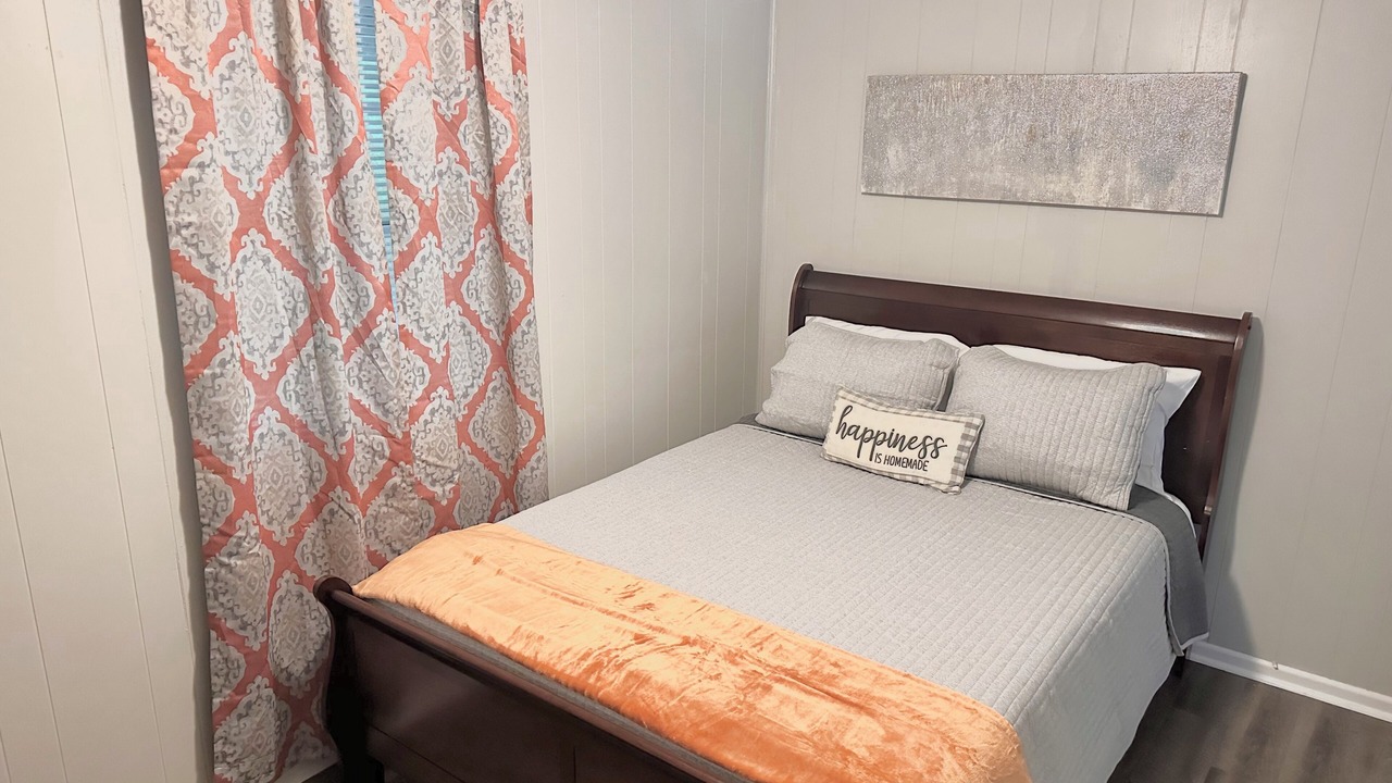 Photo of Bedroom in Starkville