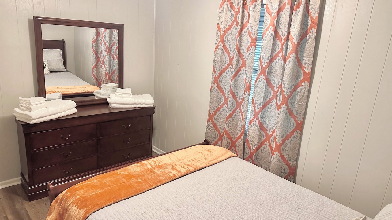 Photo of Bedroom in Starkville