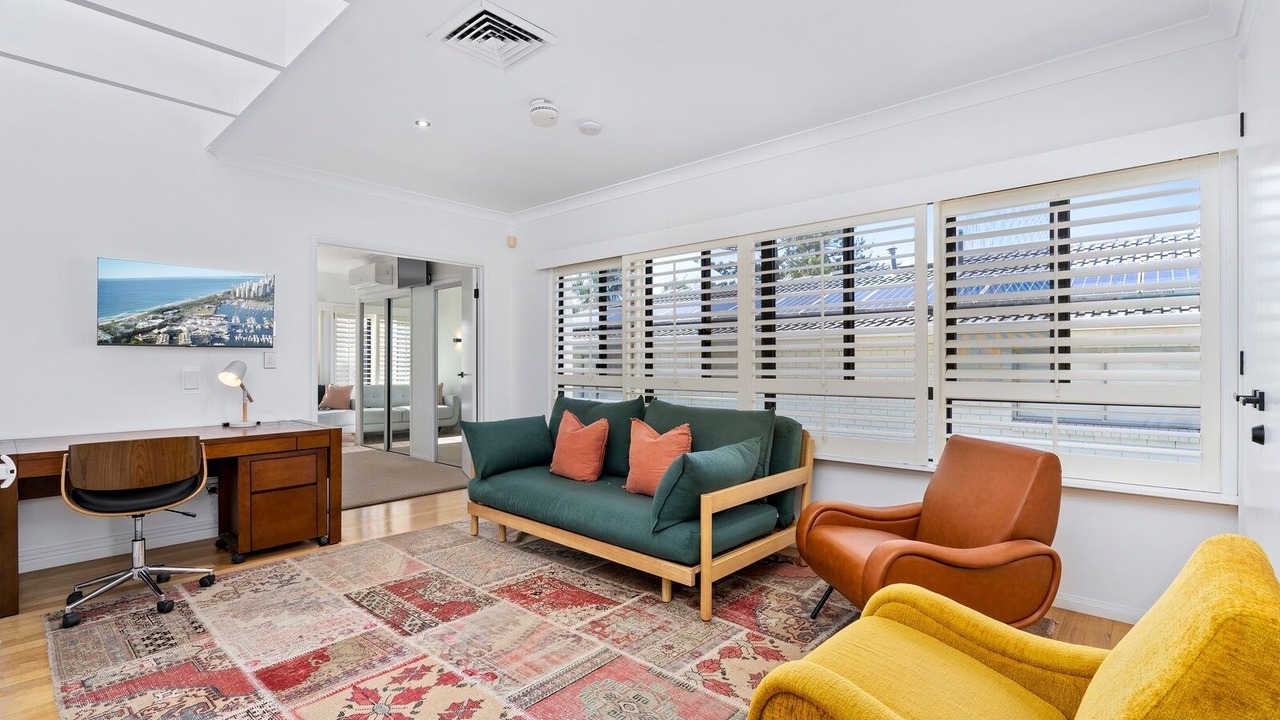 Photo of Livingroom in Mermaid Beach