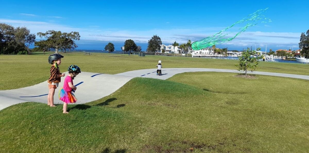 Photo of Others in Ormiston