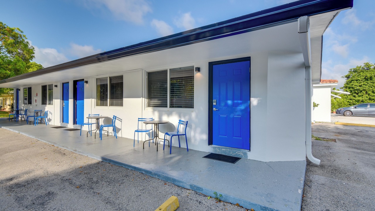 Photo of Outdoor in Hallandale Beach