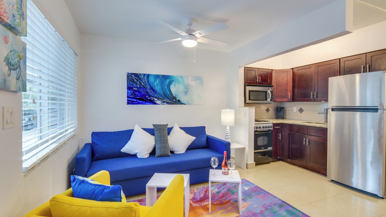 Photo of Livingroom in Hallandale Beach