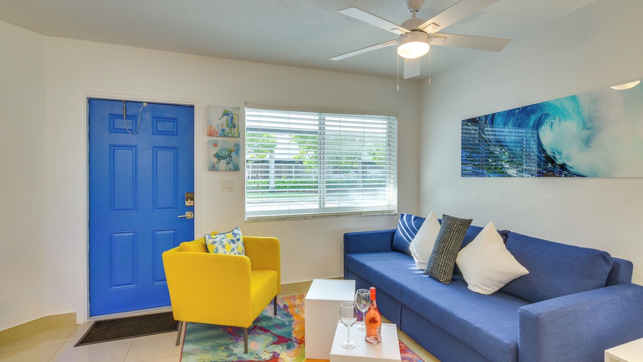 Photo of Bedroom in Hallandale Beach