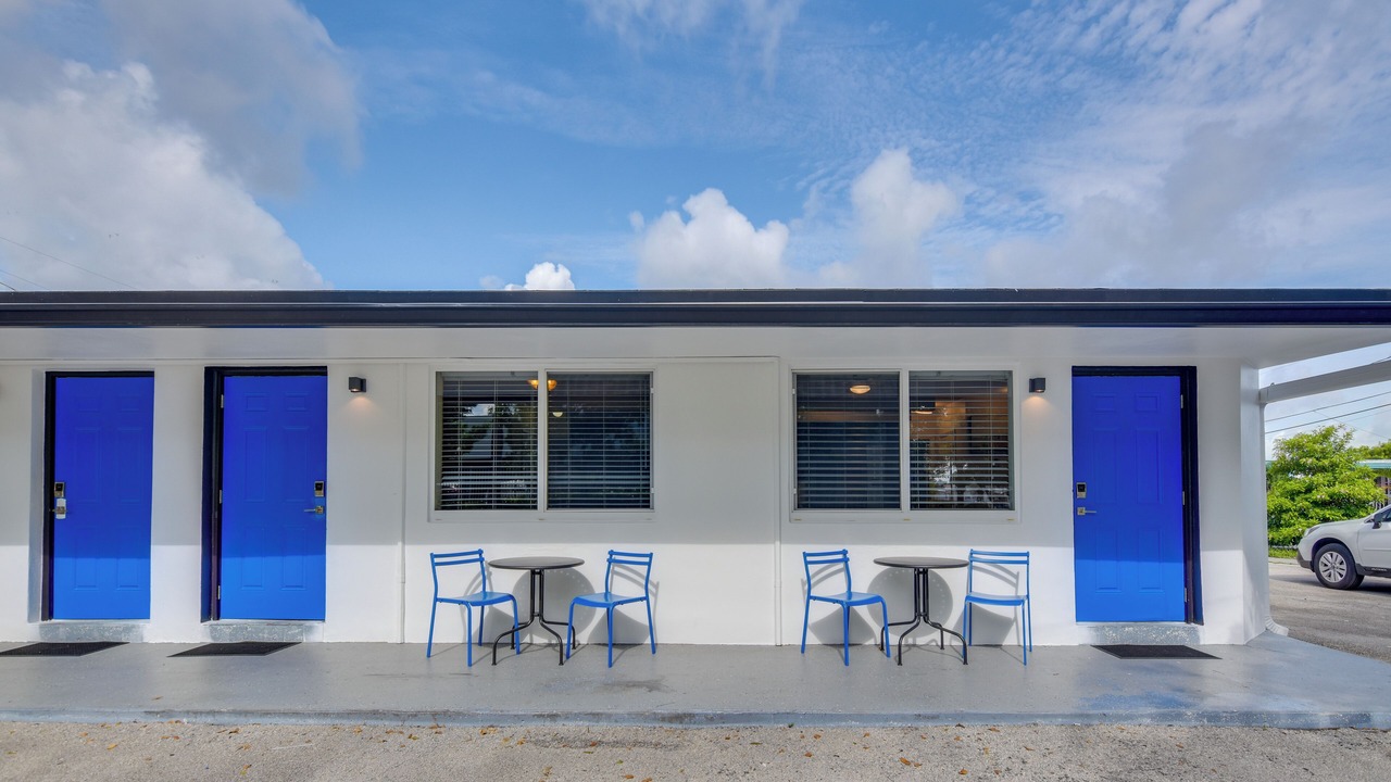 Photo of Outdoor in Hallandale Beach