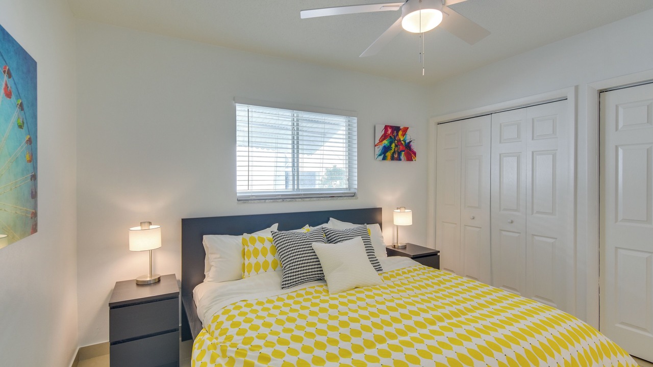 Photo of Bedroom in Hallandale Beach