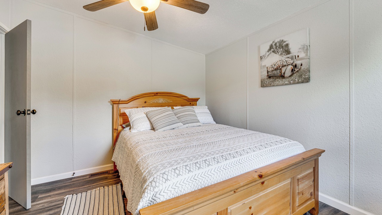 Photo of Bedroom in Gonzales