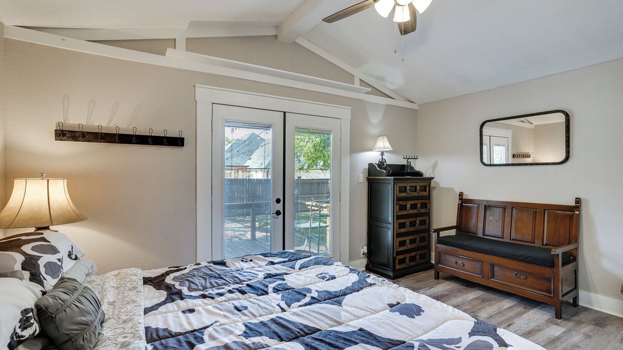 Photo of Bedroom in Granbury
