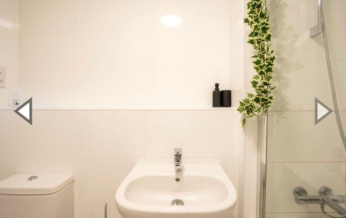 Photo of Bathroom in Sheffield City Centre