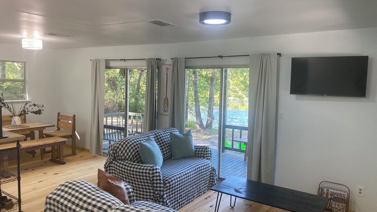 Photo of Livingroom in Warren