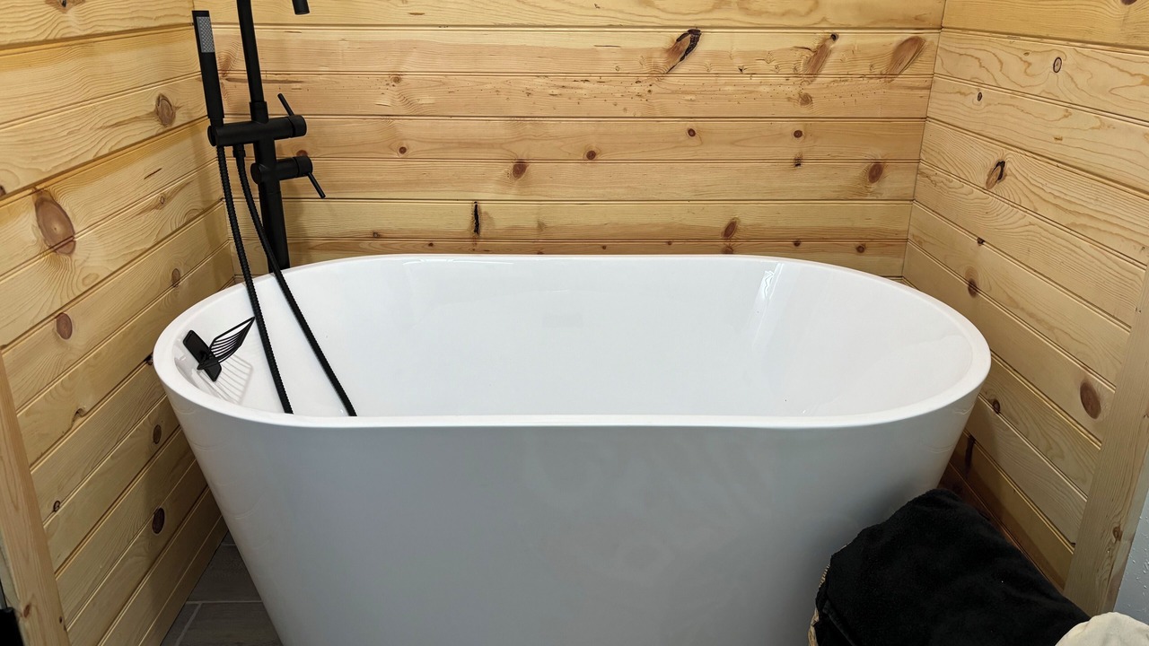 Photo of Bathroom in Warren