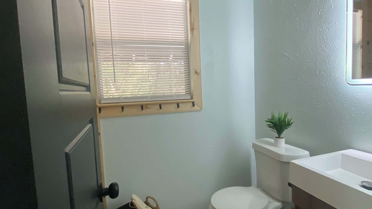 Photo of Bathroom in Warren