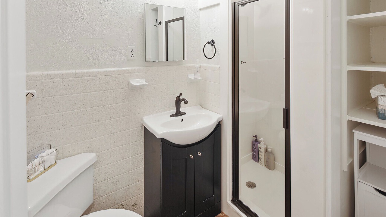 Photo of Bathroom in Southeast College Park