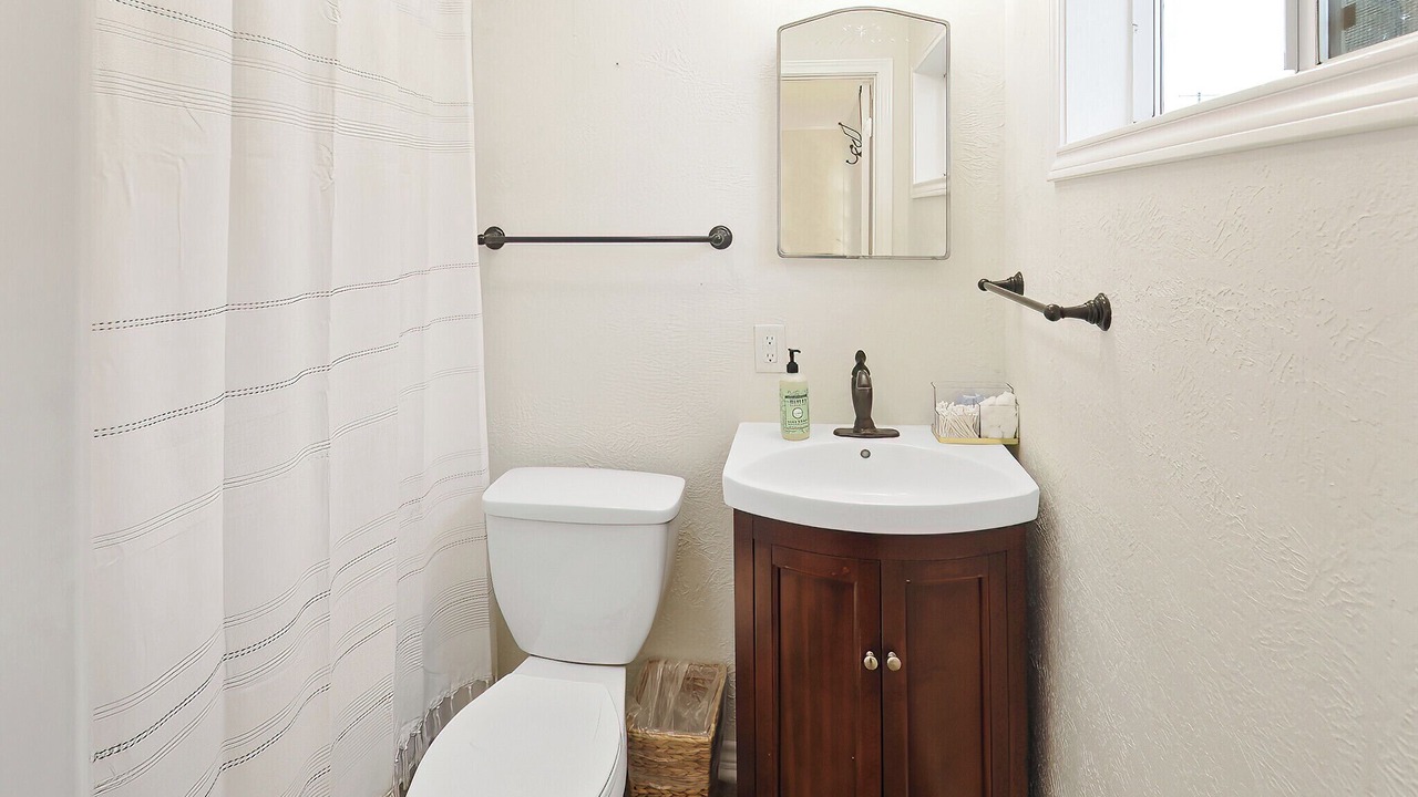 Photo of Bathroom in Southeast College Park
