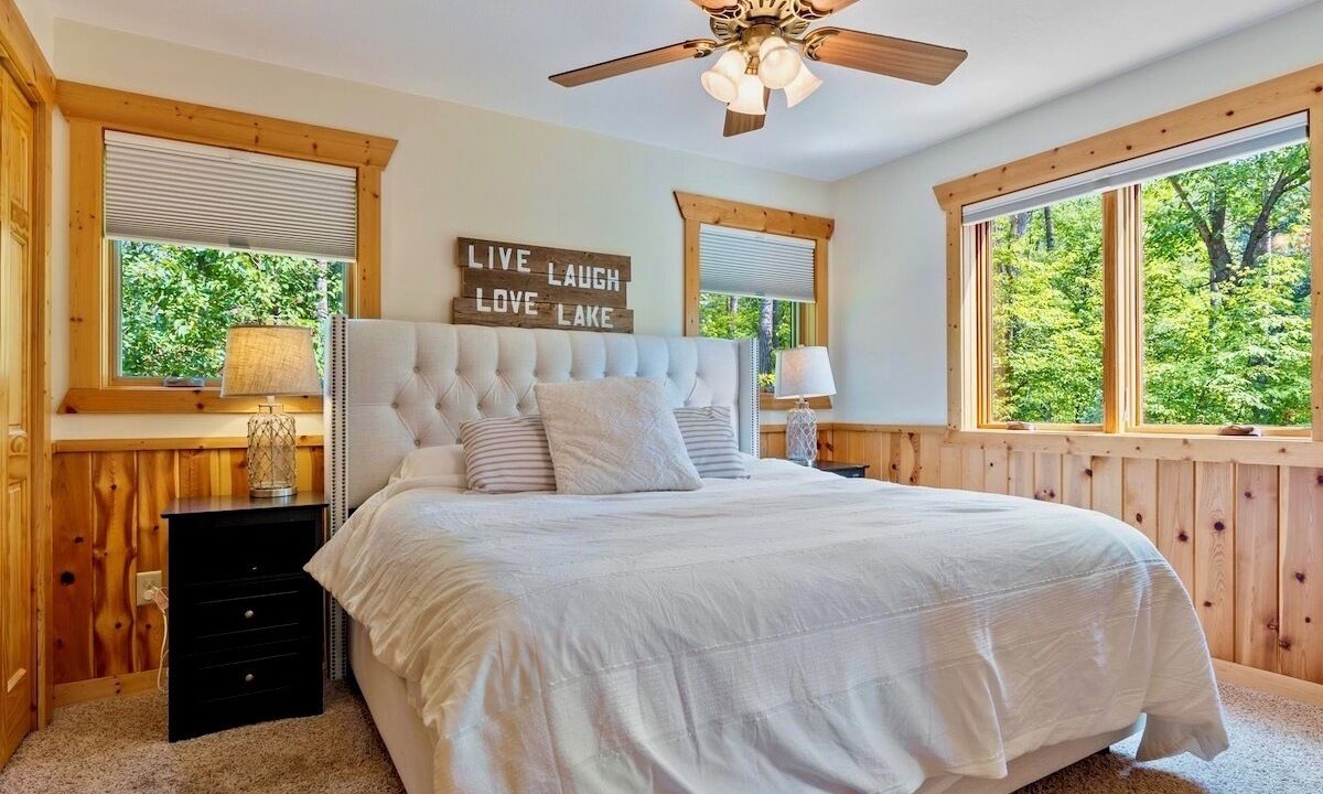 Photo of Bedroom in Fifty Lakes