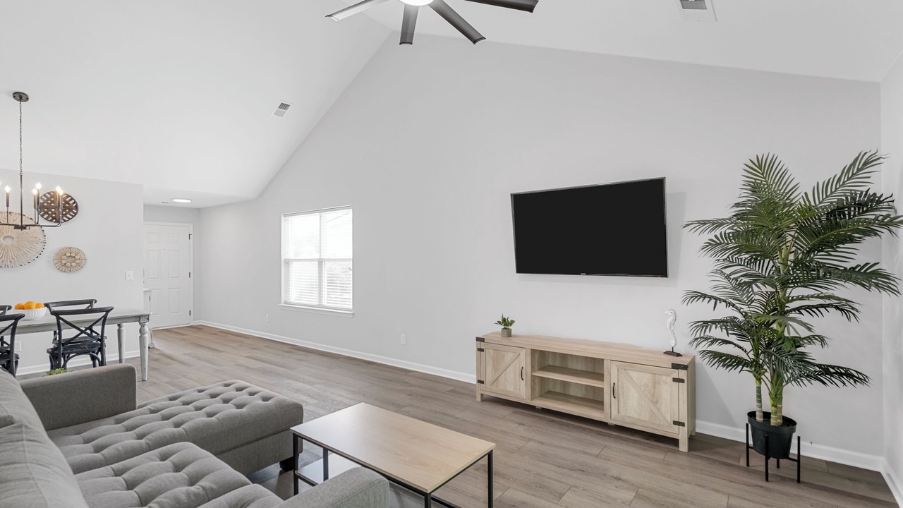 Photo of Livingroom in Goose Creek