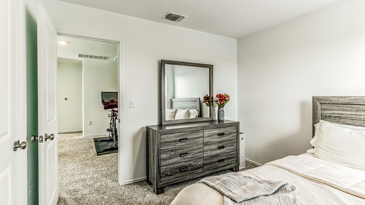 Photo of Bedroom in Del Valle
