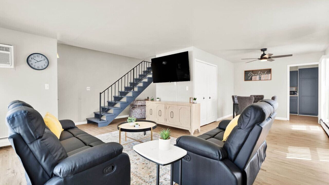 Photo of Livingroom in Sterling Heights