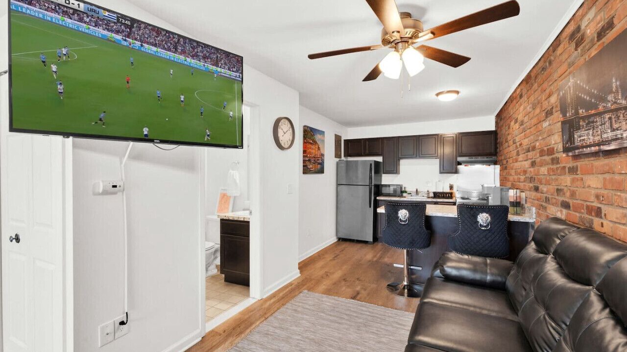 Photo of Livingroom in Sterling Heights