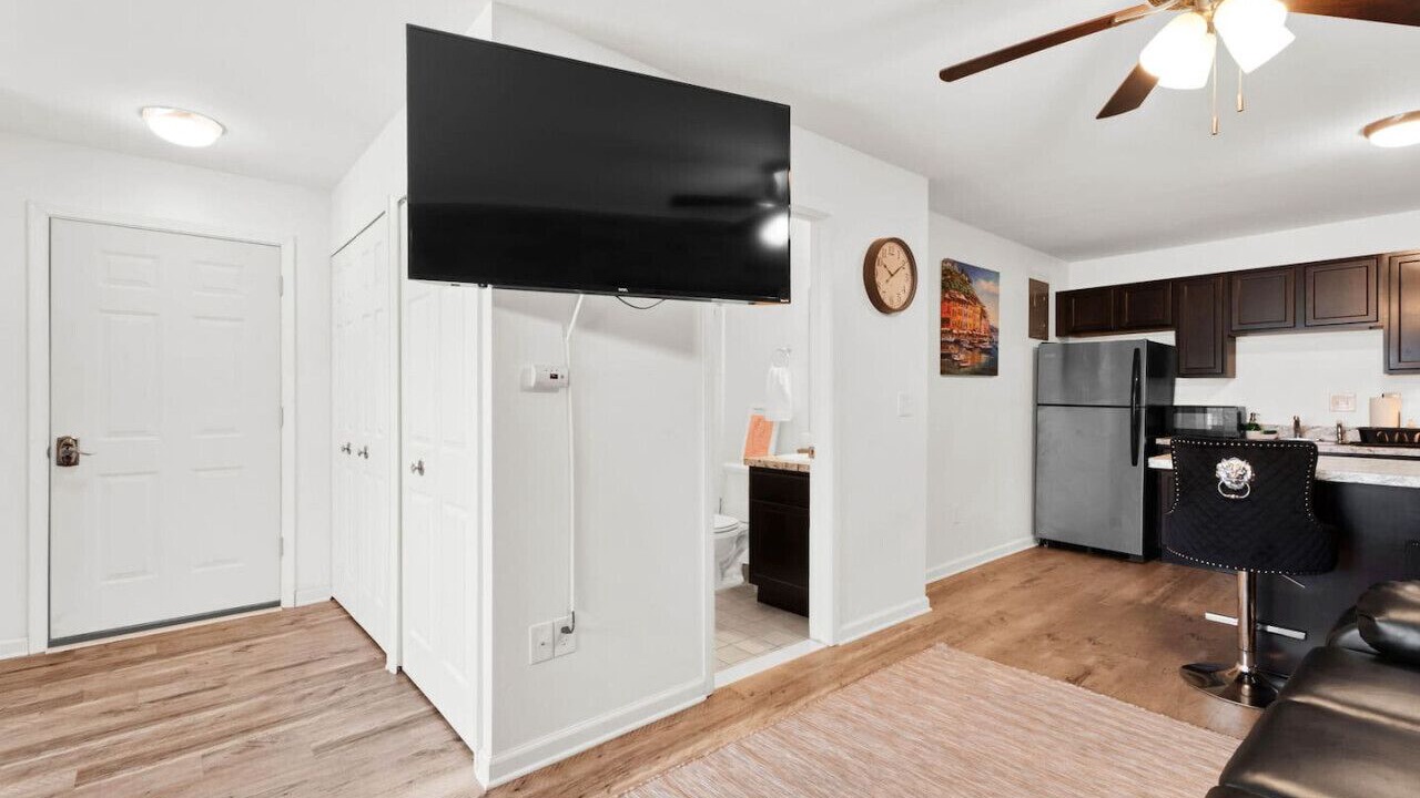 Photo of Livingroom in Sterling Heights
