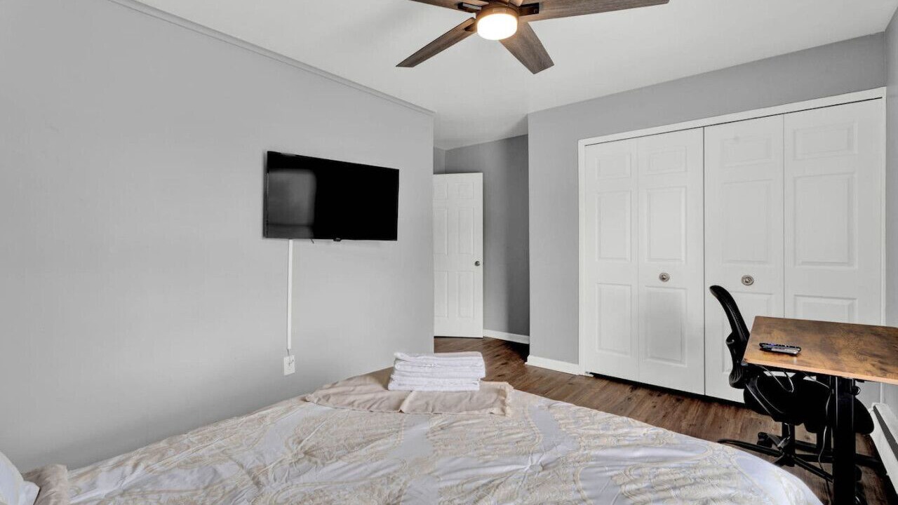 Photo of Bedroom in Sterling Heights